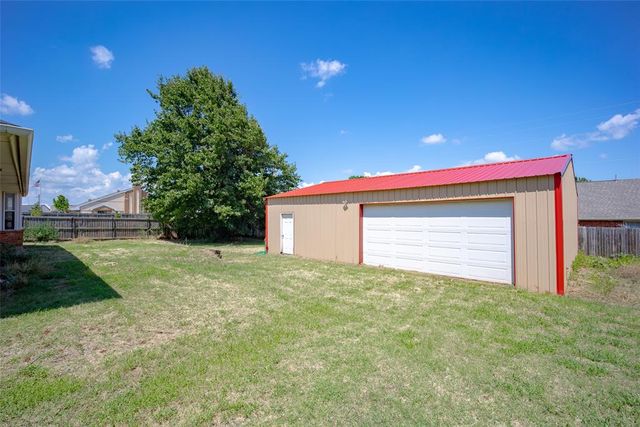 1422 Cherokee Circle, Blanchard, OK 73010