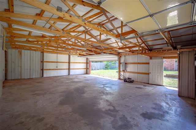 1422 Cherokee Circle, Blanchard, OK 73010