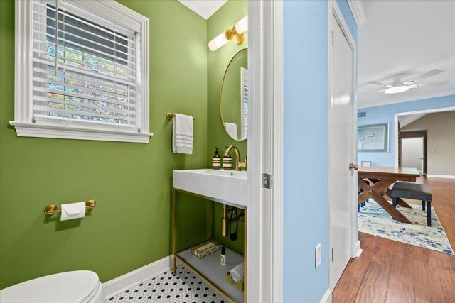 2220 HICKORY CREST DR, Memphis, TN 38119