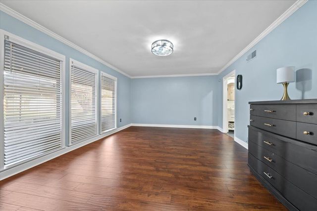 2220 HICKORY CREST DR, Memphis, TN 38119