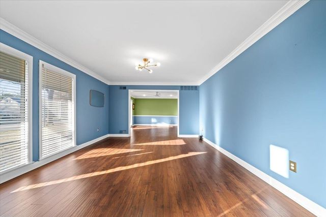 2220 HICKORY CREST DR, Memphis, TN 38119