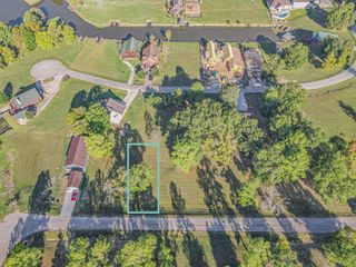 58 Lakecrest Lane, Huntsville, TX 77340