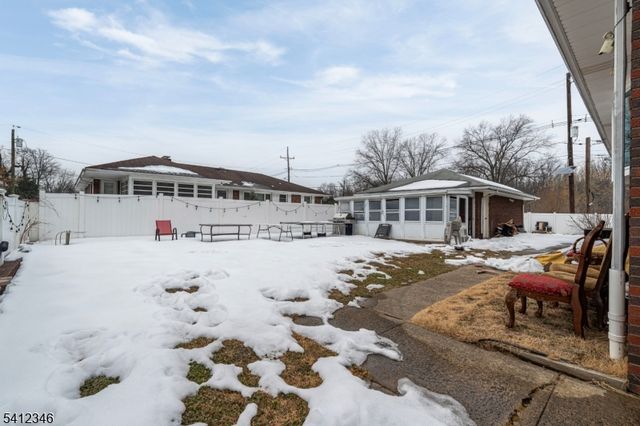 6 E 2Nd St, Woodbridge Twp., NJ 07064