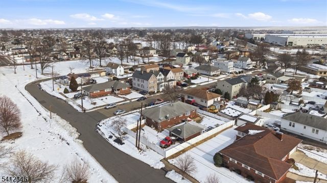 6 E 2Nd St, Woodbridge Twp., NJ 07064