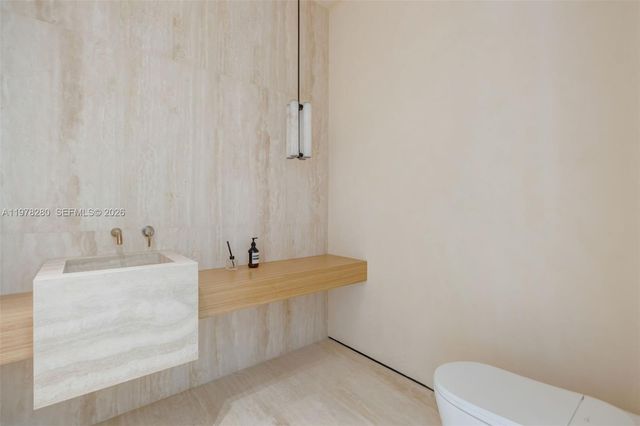 3457 Oak Ave, Miami, FL 33133