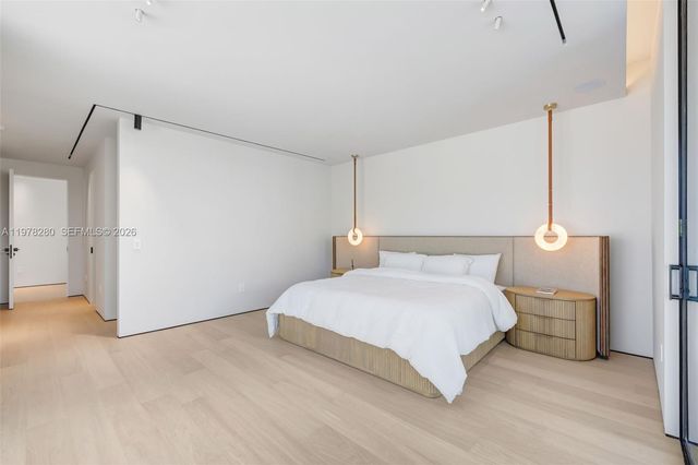 3457 Oak Ave, Miami, FL 33133