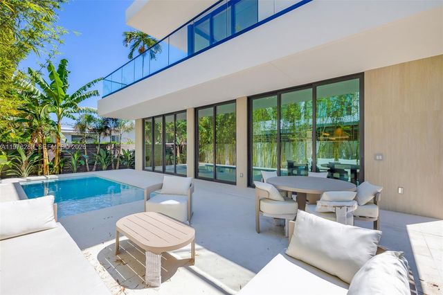 3457 Oak Ave, Miami, FL 33133