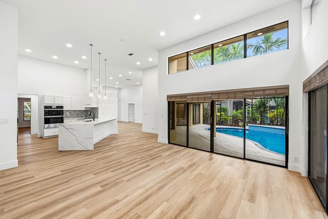 10655 Avenida Santa Ana, Boca Raton, FL 33498