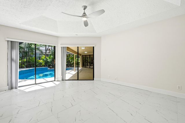 10655 Avenida Santa Ana, Boca Raton, FL 33498