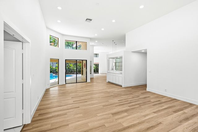 10655 Avenida Santa Ana, Boca Raton, FL 33498