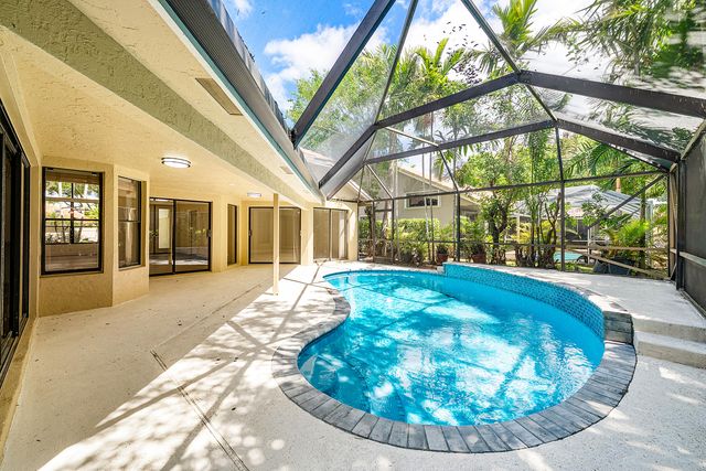 10655 Avenida Santa Ana, Boca Raton, FL 33498