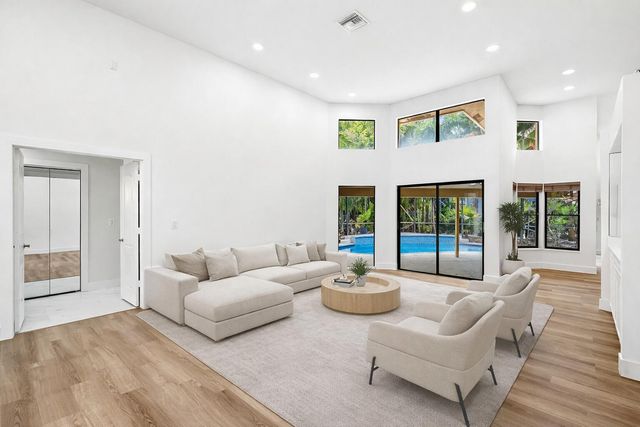 10655 Avenida Santa Ana, Boca Raton, FL 33498