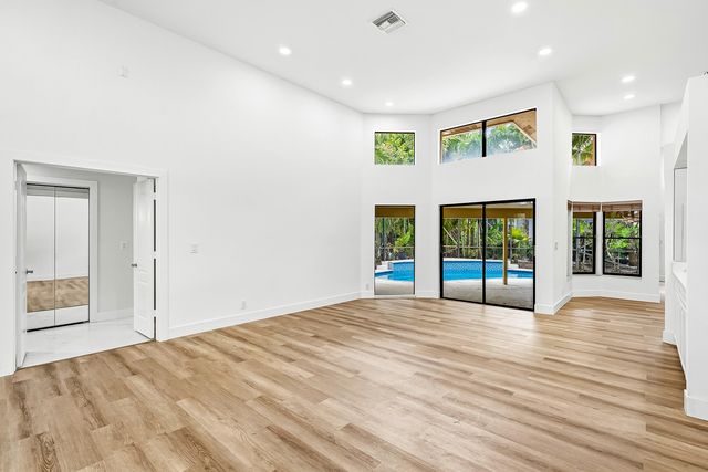 10655 Avenida Santa Ana, Boca Raton, FL 33498