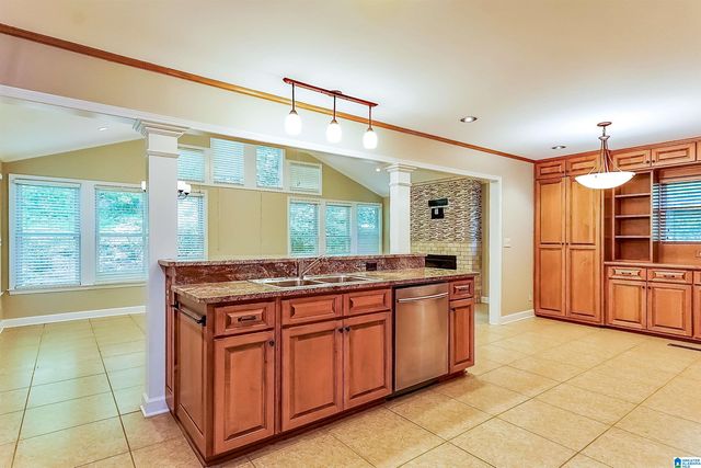 1330 HILLWOOD DRIVE, Alabaster, AL 35007