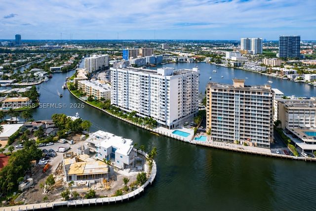 137 Golden Isles Dr 912, Hallandale Beach, FL 33009