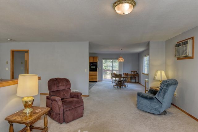 320 S Ramsey St, Tekoa, WA 99033