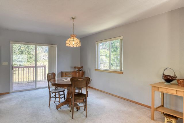 320 S Ramsey St, Tekoa, WA 99033