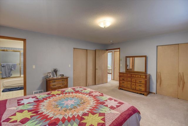 320 S Ramsey St, Tekoa, WA 99033