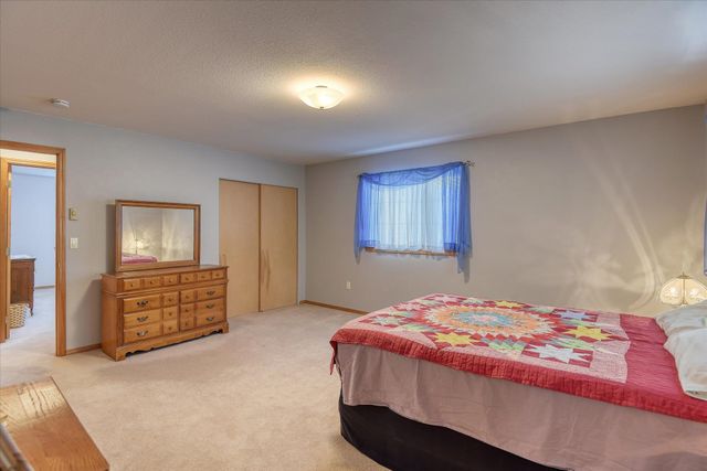 320 S Ramsey St, Tekoa, WA 99033