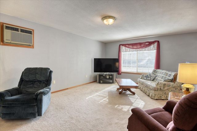 320 S Ramsey St, Tekoa, WA 99033