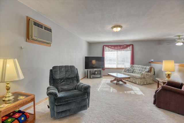 320 S Ramsey St, Tekoa, WA 99033