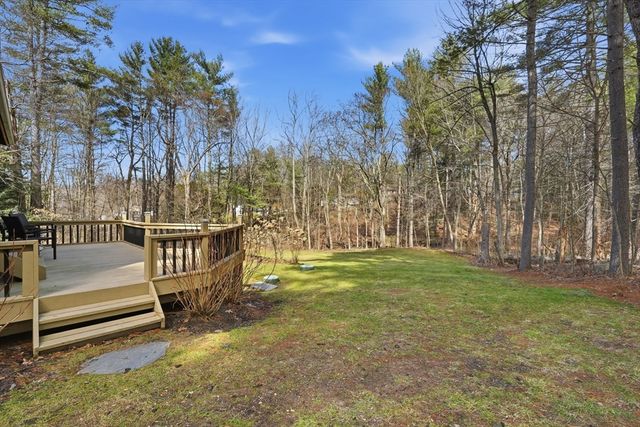 6 Madison Ave, Southampton, MA 01073