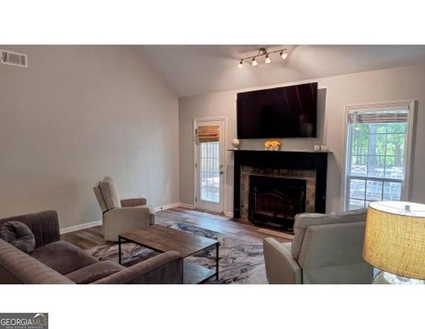162 White Antelope Street, Waleska, GA 30183