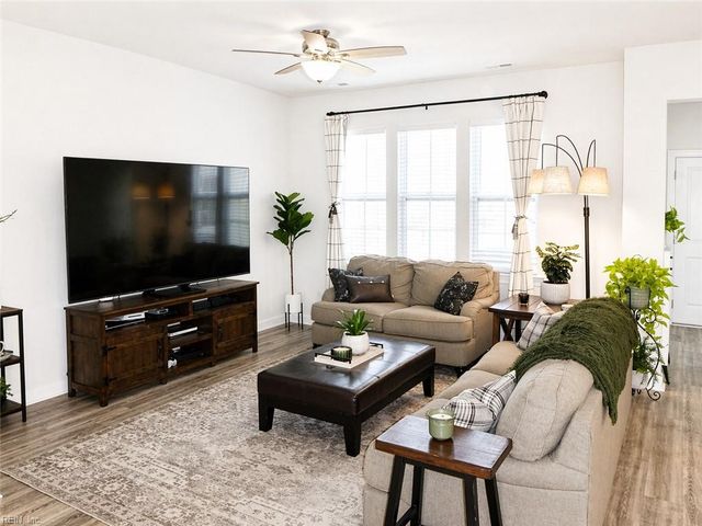 2231 Jolliff Landing PW, Chesapeake, VA 23321