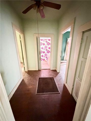 607 Dexter Avenue, Mobile, AL 36604