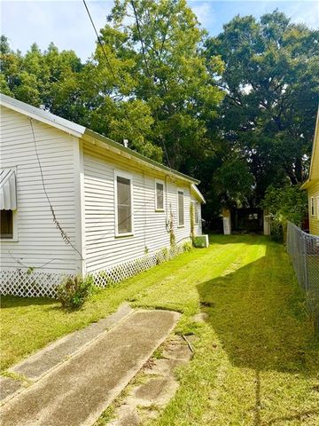 607 Dexter Avenue, Mobile, AL 36604