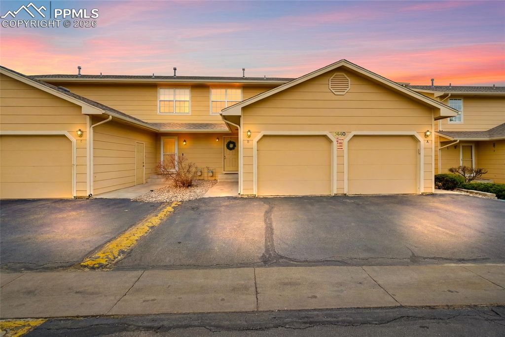 2440 Hamlet Lane B, Colorado Springs, CO 80918