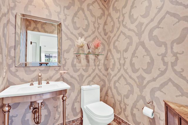 2063 Cezanne Road, West Palm Beach, FL 33409