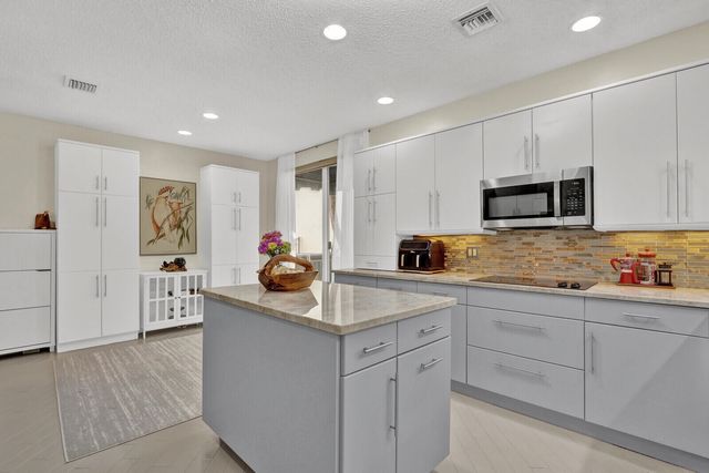 2063 Cezanne Road, West Palm Beach, FL 33409