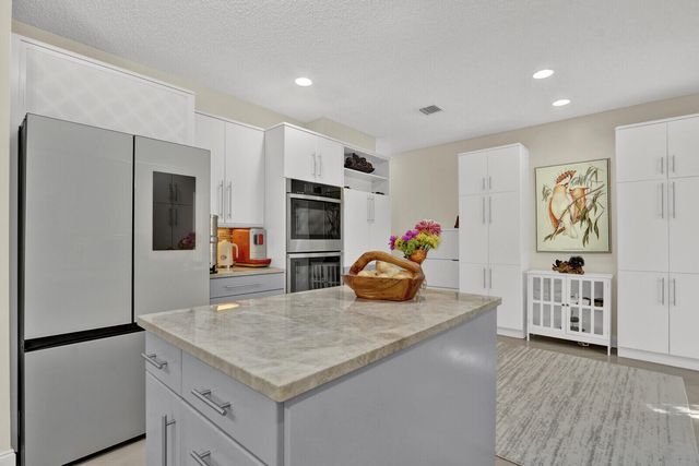 2063 Cezanne Road, West Palm Beach, FL 33409