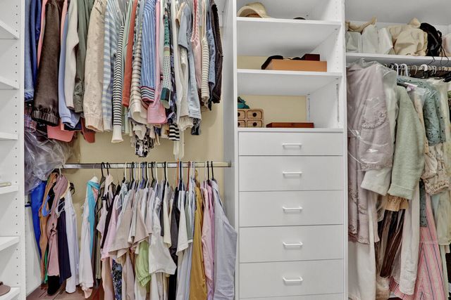 2063 Cezanne Road, West Palm Beach, FL 33409