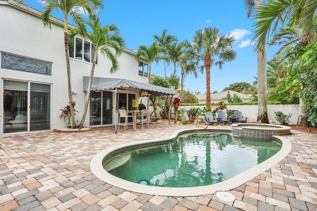 2063 Cezanne Road, West Palm Beach, FL 33409