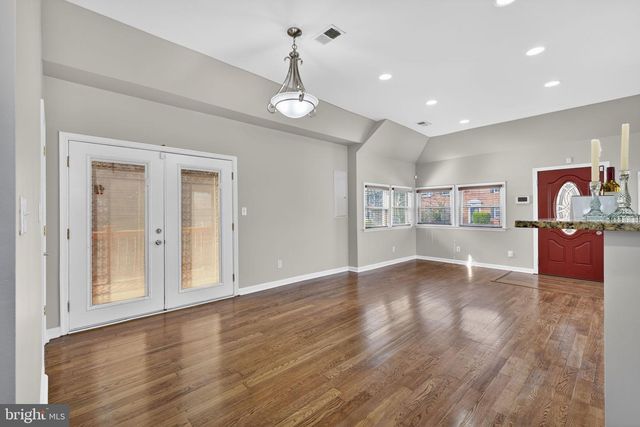 4815 JAY ST NE, Washington, DC 20019