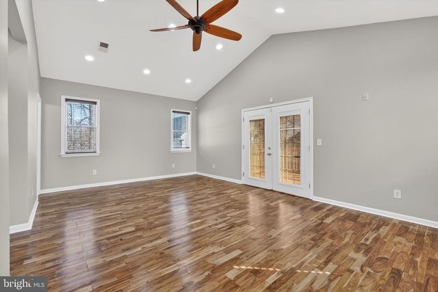 4815 JAY ST NE, Washington, DC 20019