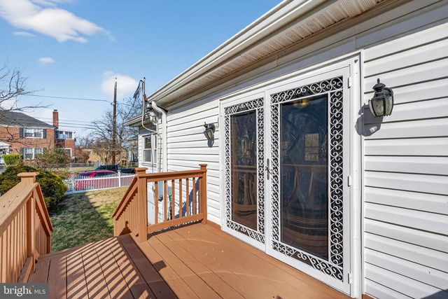 4815 JAY ST NE, Washington, DC 20019