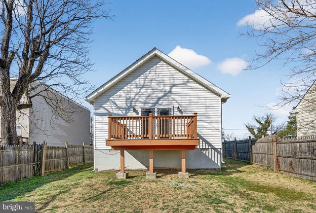 4815 JAY ST NE, Washington, DC 20019