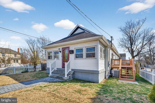 4815 JAY ST NE, Washington, DC 20019