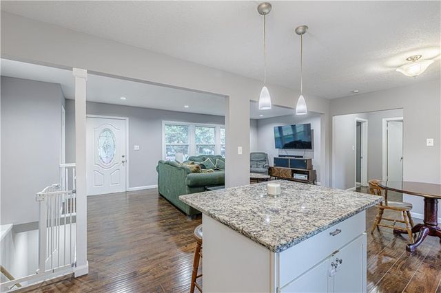 12203 E 47 Street S, Independence, MO 64055