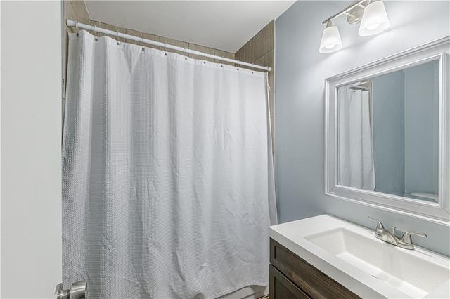 12203 E 47 Street S, Independence, MO 64055