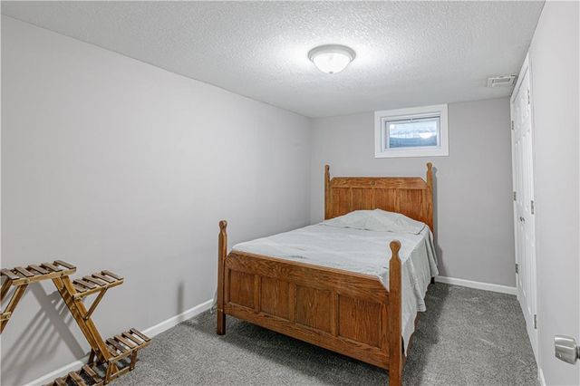 12203 E 47 Street S, Independence, MO 64055