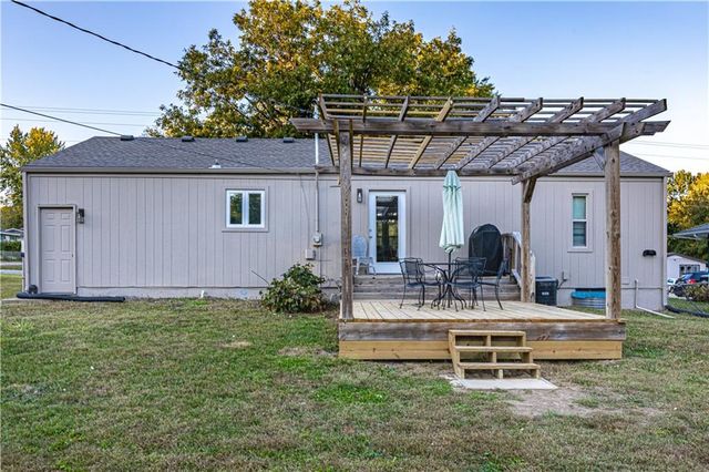 12203 E 47 Street S, Independence, MO 64055