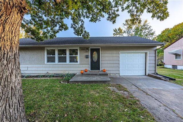 12203 E 47 Street S, Independence, MO 64055
