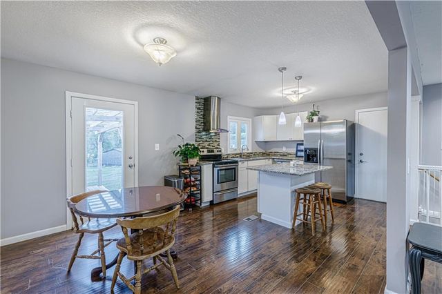 12203 E 47 Street S, Independence, MO 64055