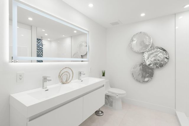 6395 Bay Club Drive 2, Fort Lauderdale, FL 33308