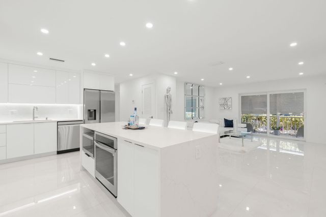 6395 Bay Club Drive 2, Fort Lauderdale, FL 33308