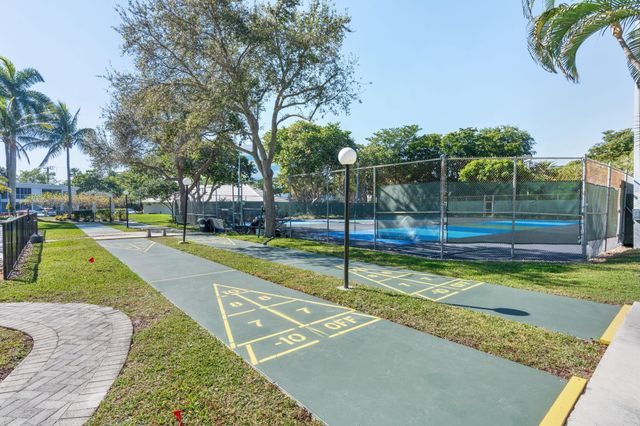 6395 Bay Club Drive 2, Fort Lauderdale, FL 33308